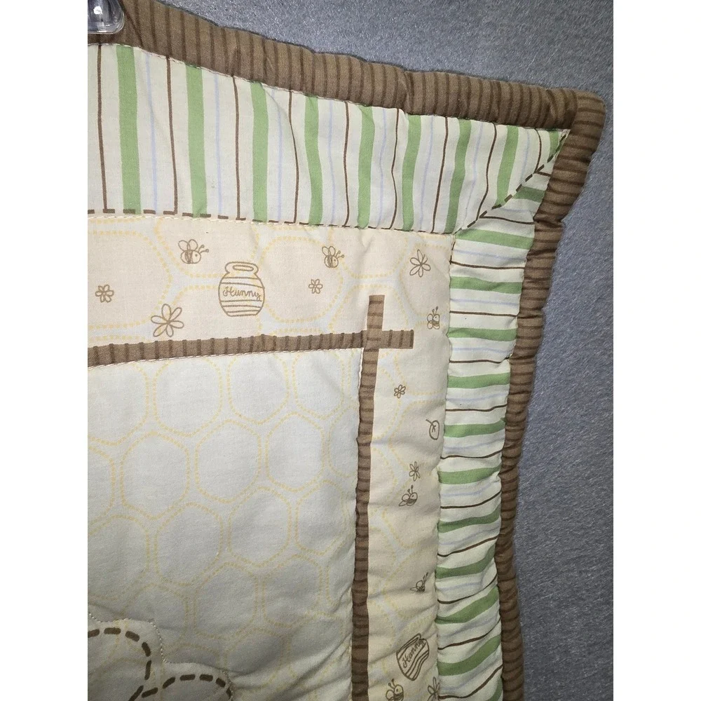 Disney Winnie the Pooh Tigger Eeyore Piglet Baby Crib Quilt Blanket Green Cream